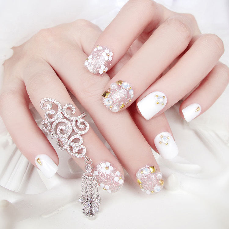 Handmade Short White Sparkly Flower Press On Nails