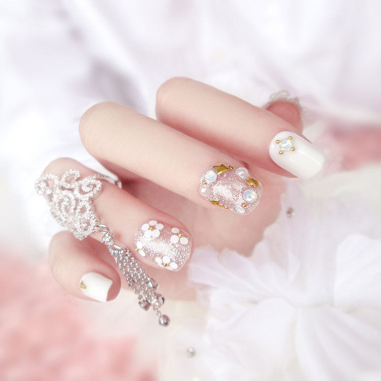 Handmade Short White Sparkly Flower Press On Nails