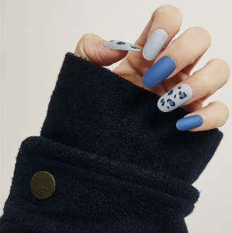 Fashionably Handmade Patterned Short Press On Nails (31 styles)