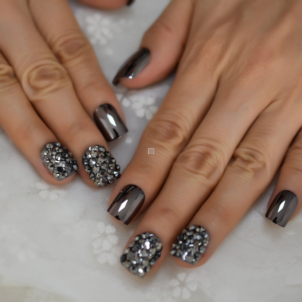 Handmade Metal Diamond Short Press On Nails (3 shapes and styles)