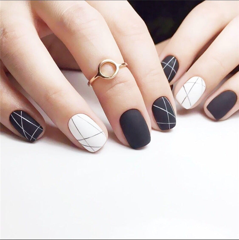 Fashionably Handmade Patterned Short Press On Nails (31 styles)