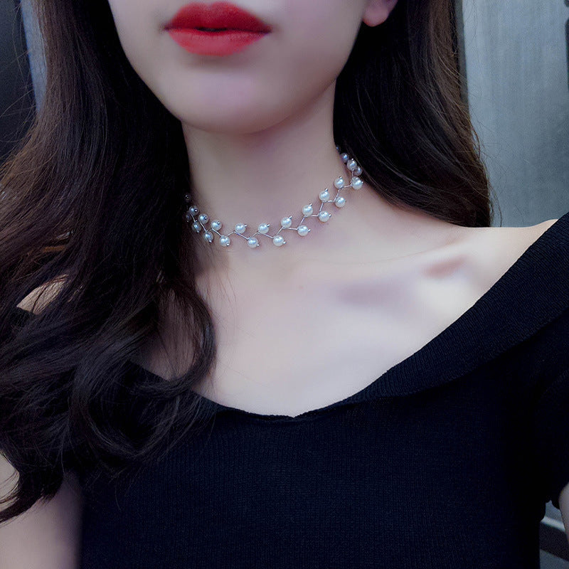 Simple Pearl Choker (2 colors)